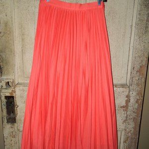 Banana Republic Maxi Pleated Skirt Size 8 NWT